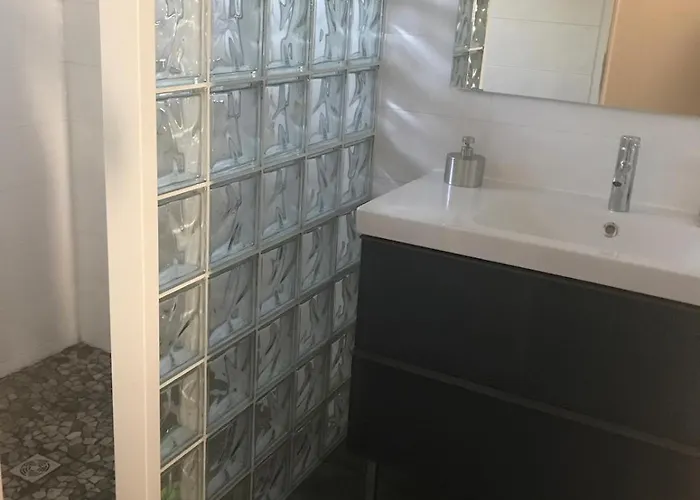 Cabanon Capo Di Feno Hébergement de vacances Ajaccio (Corsica)